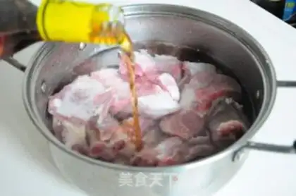 Make The raisin soup step 1