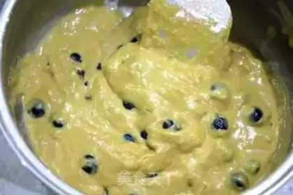 Make Blueberry McFin step 3