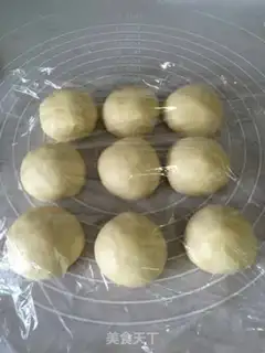 Make Pie-teach bun step 9