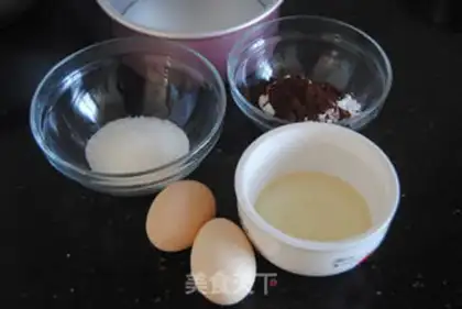 Make Chocolate cream cake step 0