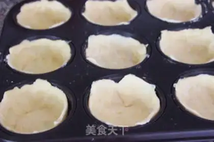 Make Blueberry balls step 1