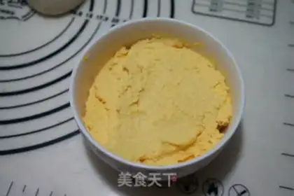 Make ♪ The cheesy cheesy bear squeezed in ♪ step 7