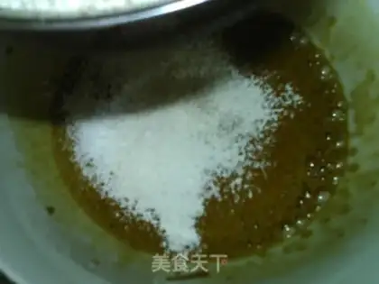 Make Cinnamon apple cake step 4