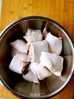 Make Red bean stewed pig