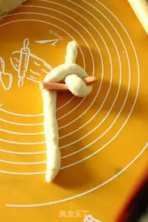 Make Sweet bunny bread step 5