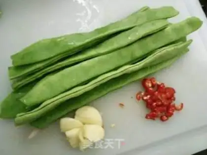 Make Garlic beans step 1