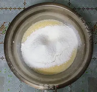 Make Blanche cranberry cake step 4