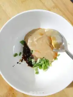 Make Hot dry noodles step 1