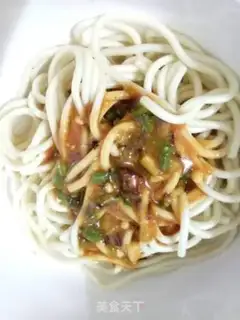 Make Hot dry noodles step 4