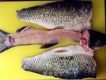 Make Chongqing sourfish step 4