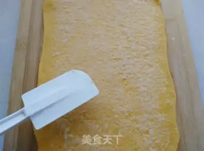 Make Pumpkin coconut roll step 7