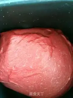 Make Red rose bread step 3