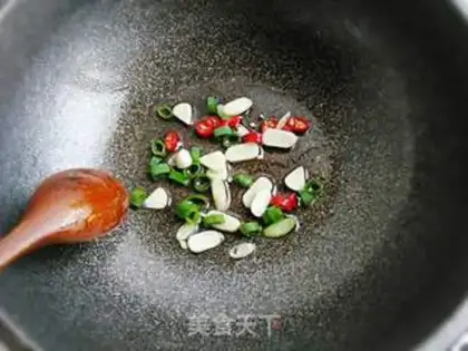 Make Peanut and silverfish step 3