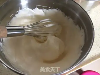 Make Strawberry Charlotte step 4