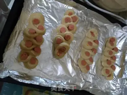 Make Onion sausage bread step 9