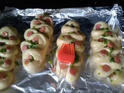 Make Onion sausage bread step 10