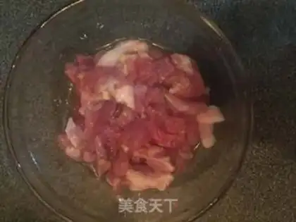 Make Fresh mushrooms and fried meat step 0