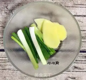 Make Chongqing Shuu Chicken step 1