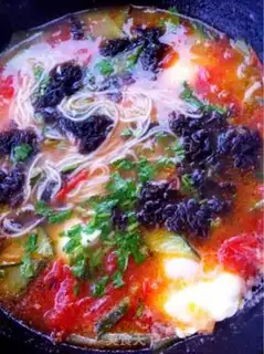 Make Tomato egg noodles step 7