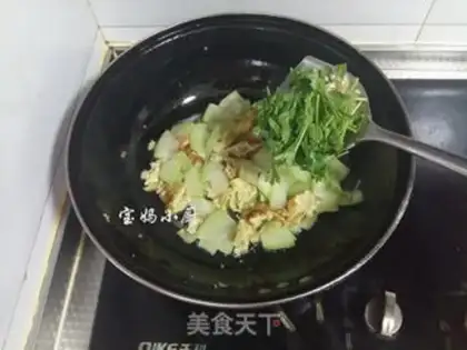 Make Fried eggs step 8