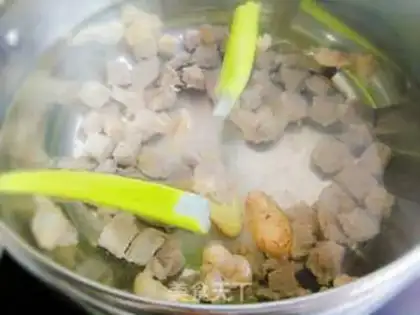 Make Hot peppers with greasy beef step 4