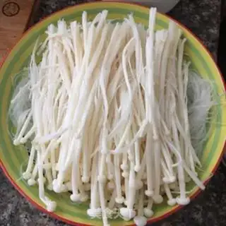 Make Garlic fans step 2