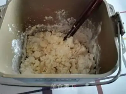 Make Japanese milk rolls step 1