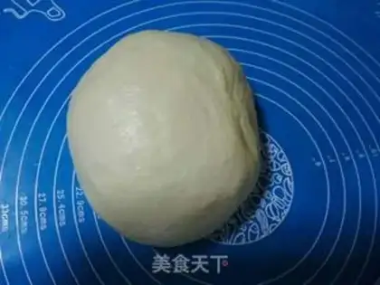 Make Japanese milk rolls step 4