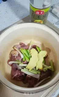Make Peach and gel, lamb stew step 0