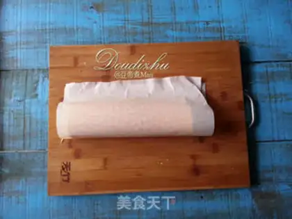 Make Skin cake, pine roll step 12