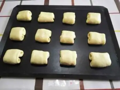 Make Japanese milk rolls step 8