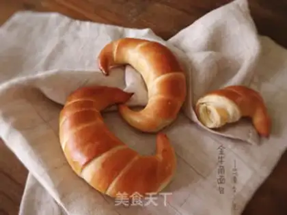 Make Buffalo croissants step 15