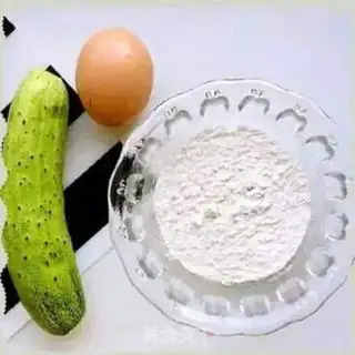 Make cucumber egg cake step 0