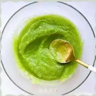 Make cucumber egg cake step 1