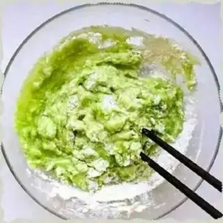 Make cucumber egg cake step 2