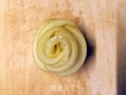 Make Apple roses step 7