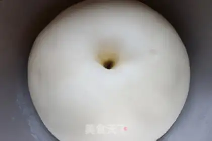 Make Rose bread step 3