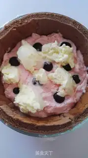 Make Bomb ice cream cake step 4