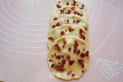 Make Rose bread step 6