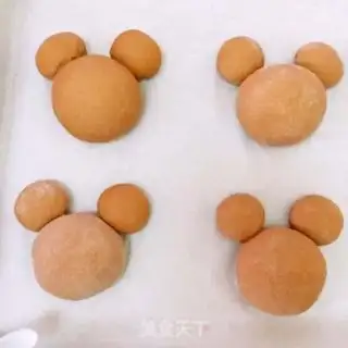 Make Mickey Minnie step 5