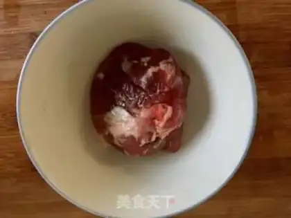Make Scrambled peppers and platinum mushrooms step 0