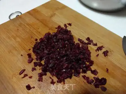 Make Cranberry cheese mini roll step 4