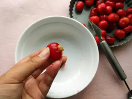 Make Sweet cherry pie step 2