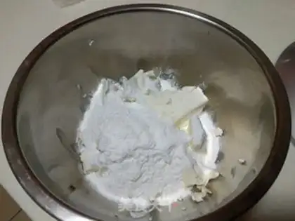 Make Cranberry cheese mini roll step 5