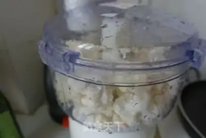 Make No flour, no oil for the bottom pizza step 1