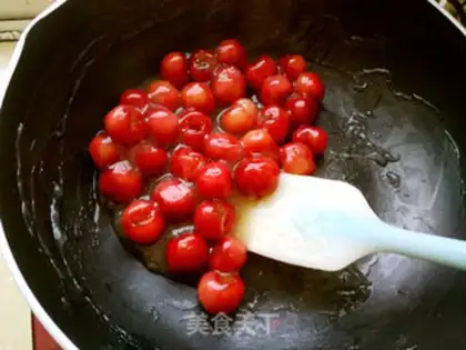 Make Sweet cherry pie step 5