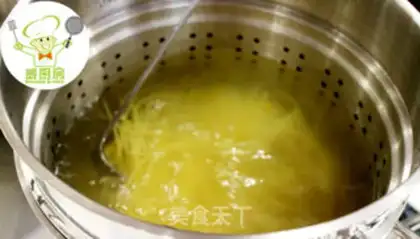 Make Tomato sauce step 0