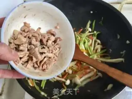 Make Scrambled peppers and platinum mushrooms step 11
