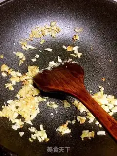 Make Garlic tofu evaporated gill mushrooms step 7