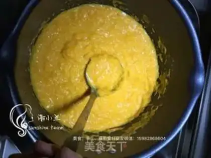Make Pumpkin coconut cake step 5